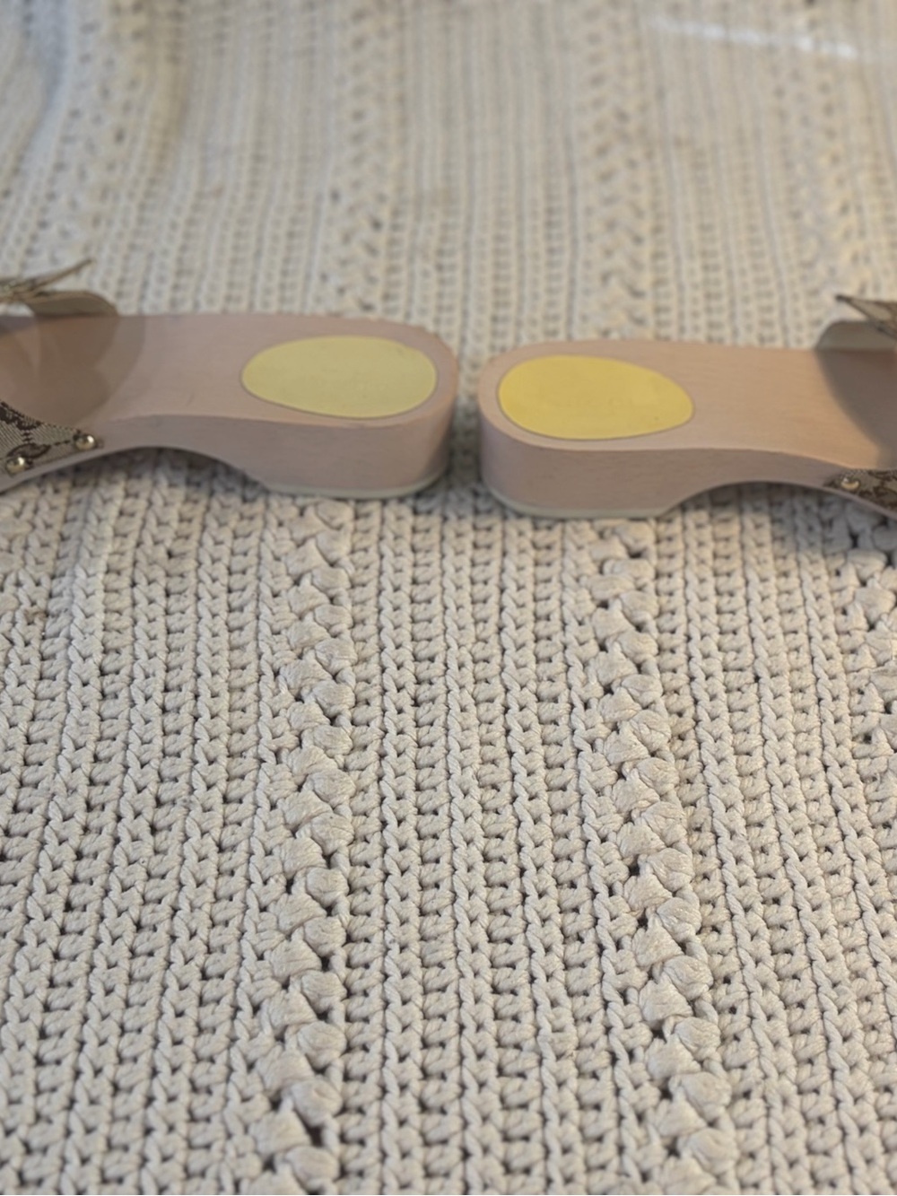 Vintage Gucci women's GG canvas crossover strap wooden clogs. 7.5 - Picture 5 of 5